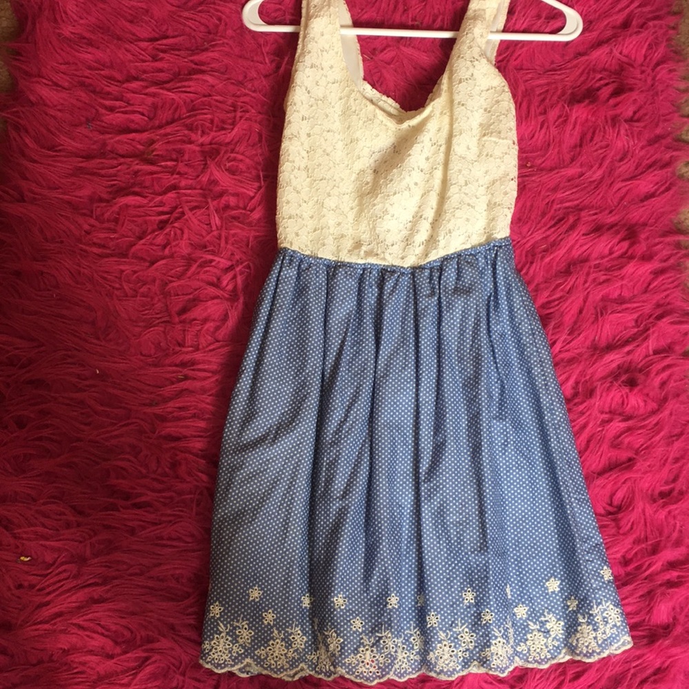 Blue dress with lace flower